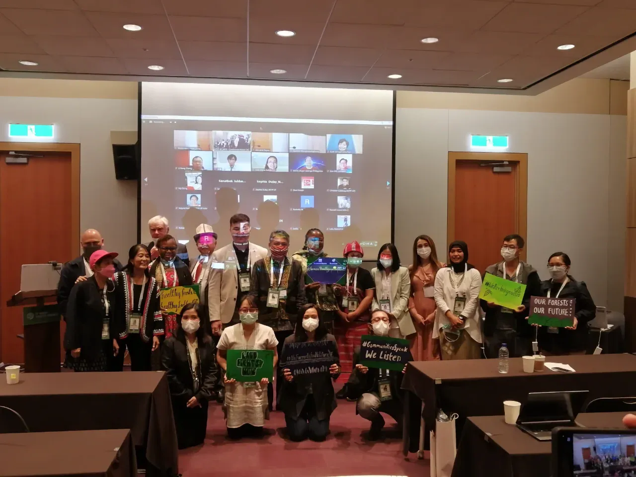Photo with participants