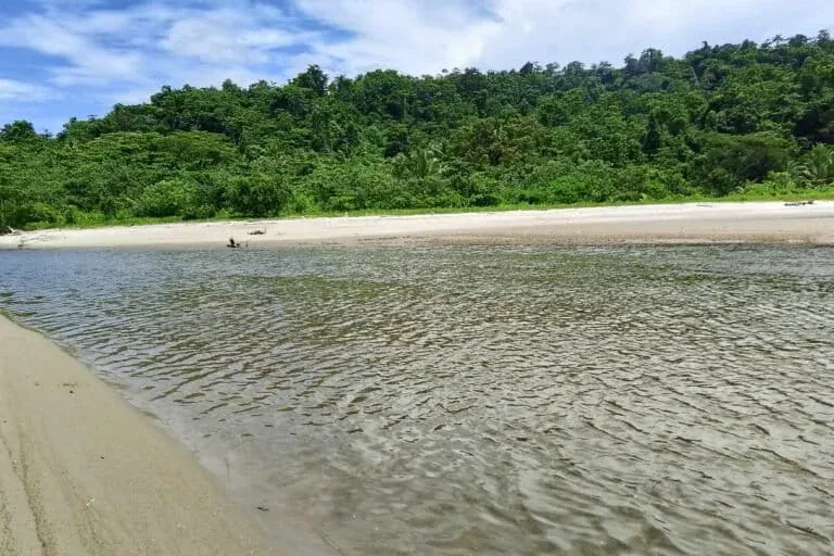 Kali Learisa Kayeli, tempa biasa tradisi lompa dilakukan. Foto: Edison Waaz